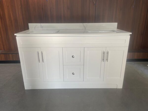 72" MDF vanity - Image 3